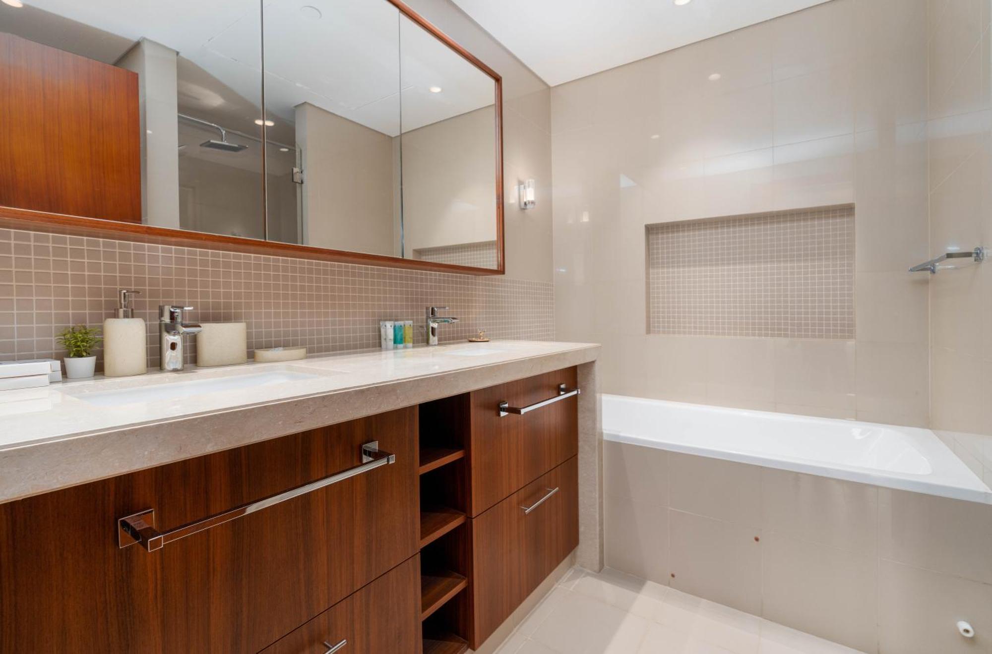 Lux Apt-Burj View Opp. Dxb Mall 두바이 외부 사진